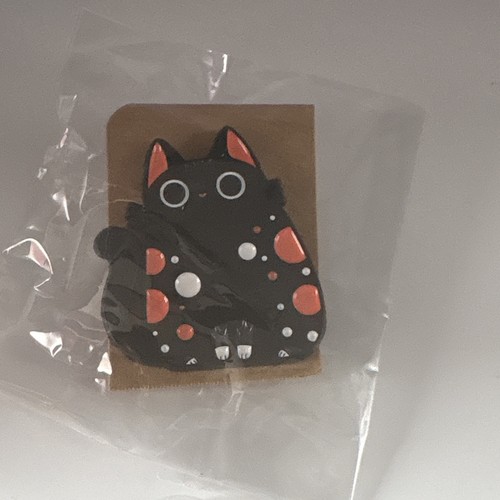 Black cat character enamel pin - black,