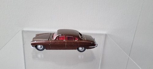 Corgi 238 jaguar mark saloon - 238,