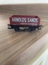 Hornby OO Gauge Arnold Sands 5
