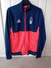 NOTTINGHAM FOREST NAVY AND ORANGE TRAINING ZIP UP JACKET -SIZE S 15/16 SEASON