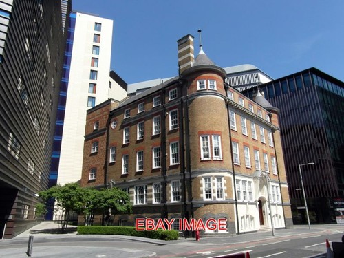 Photo bermondsey aston webb - ,