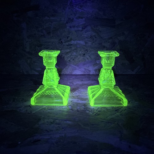Glass uranium green - glass,