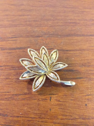 Vintage avon lotus flower - vintage,