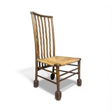 ANTIQUE ARTS AND CRAFTS