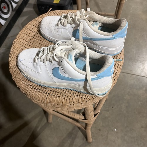 Blue and white air force - blue,