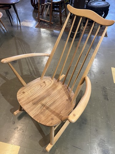 Beautiful ercol goldsmith - ercol,