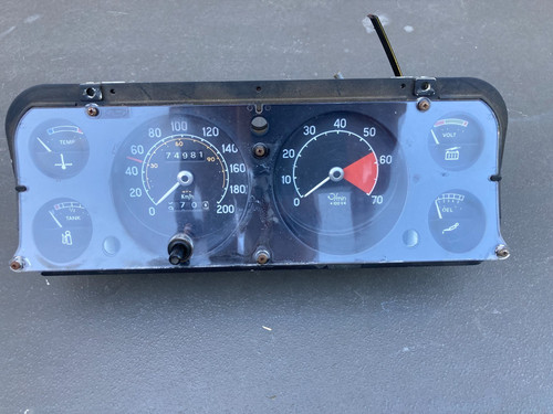 Ford capri mk1 dash - v4, clocks