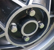 Sleeve type wheelnuts wheel - type,