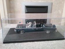 1.24 scale diecast 1961 Lincoln X-100 President Kennedy limo