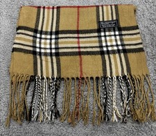 Burberry Scarf  100% Lambswool
