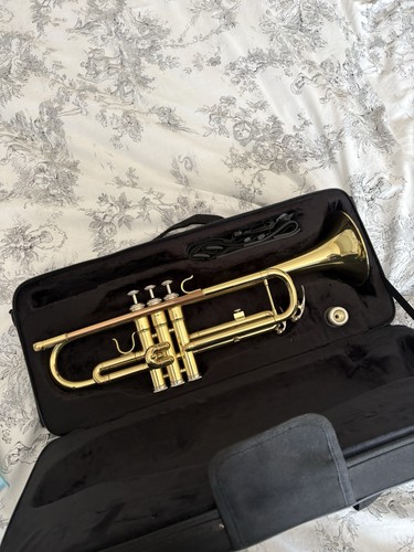 Windsor trumpet with case - windsor,