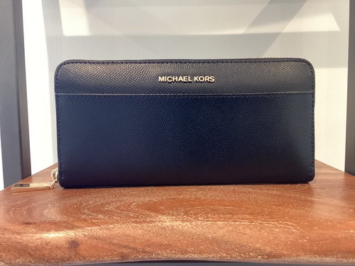 Excellent condition michael - excellent,
