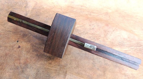 Vintage rosewood brass marking - rosewood/brass,