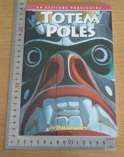 Totem poles pat - totem,