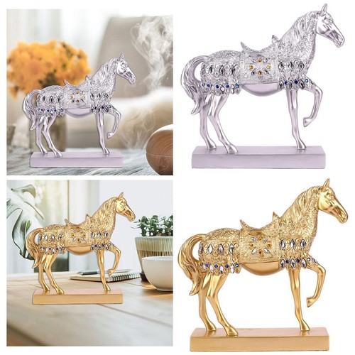 Exquisite trotting horse - exquisite,