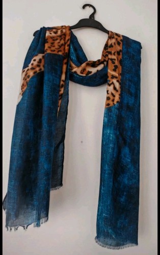 Large blue leopard - print, scarf