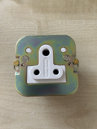 Wandsworth amp single socket - wandsworth,