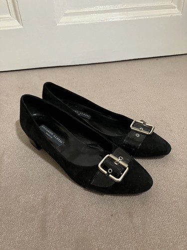Women black suede buckle - black,