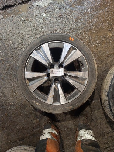 Issan pulsar alloy wheel - issan,