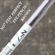 No 7 Stay Perfect Metallic Eye