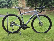 Trek Domane SL 7 Gen 4 Carbon Road Bike Grey, 52cm, Ultegra Di2 2023