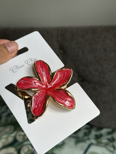 Pink flower claw - claw, clip