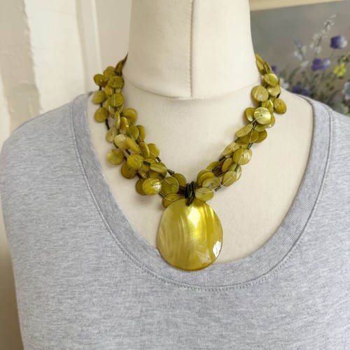Troll green shell - disc, bead