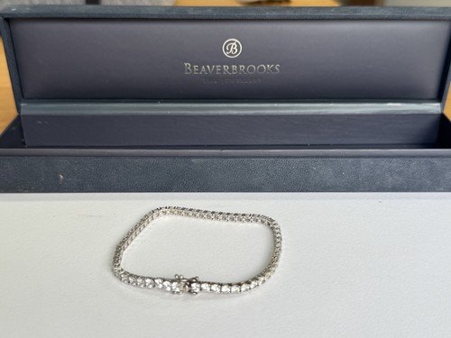 Beaverbrooks 9ct white gold - 9ct,