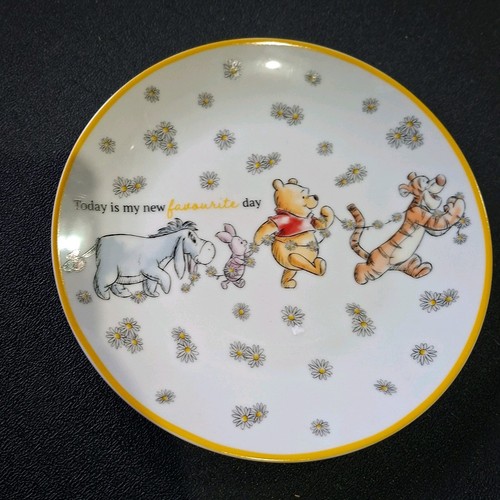 Disney winnie the pooh - winnie,