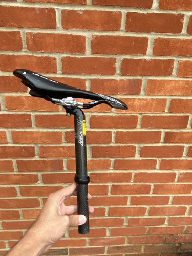 Carbon fibre bike seat with - carbon,