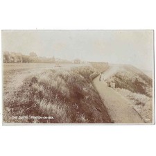 FRINTON ON SEA Essex, The Cliffs RP Postcard, Unposted