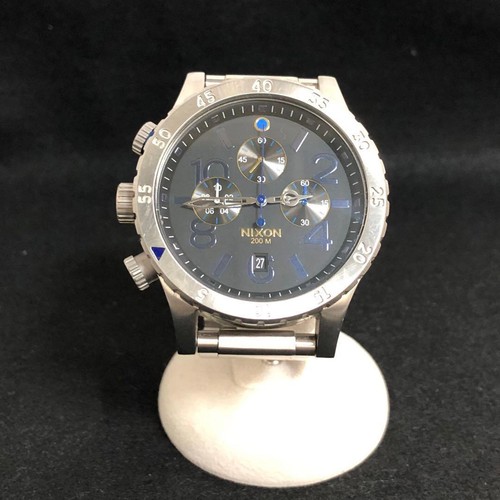 Nixon quartz watch - quartz,