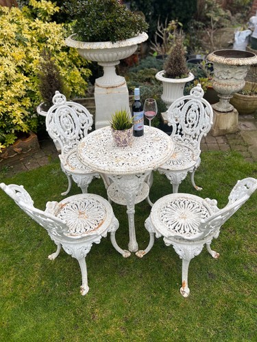 Victorian cast iron crown - cast,