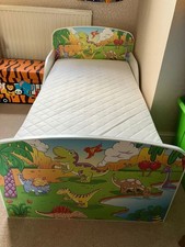 Toddler's dinosaur bed and