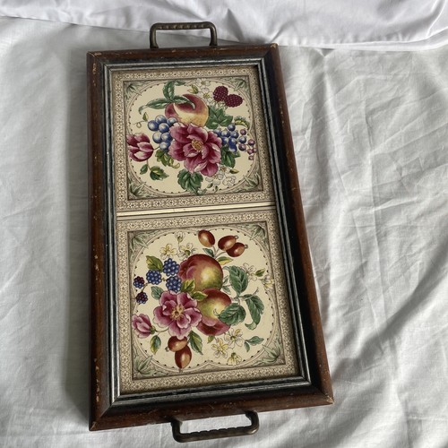 Vintage victorian style tiled - victorian-style,