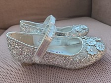 Silver Sparkly Shoes Pretty Princess by George Size 1 / 33 Girls