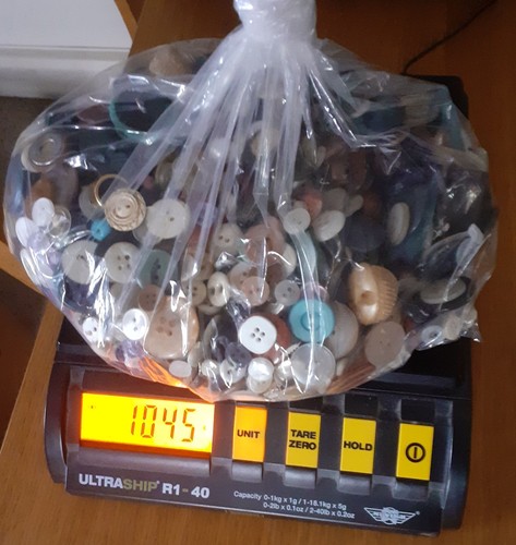 Job lot vintage buttons - job,