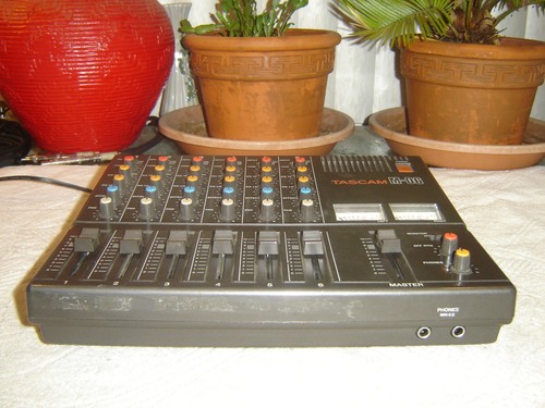 Tascam 6 channel stereo - 6,