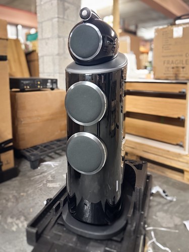 Bowers wilkins w - &, b&w