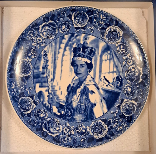Wedgwood queen ware qeii - wedgwood,