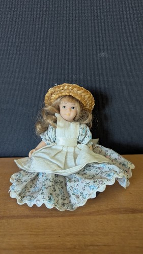 Formerly haunted doll - haunted, judith