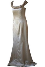 RALPH AND RUSSO BRIDAL CRYSTAL EMBELLISHED LONG DRESS LARGE