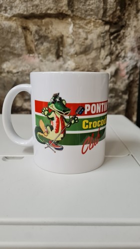 Crocodile club pontins - club, holiday