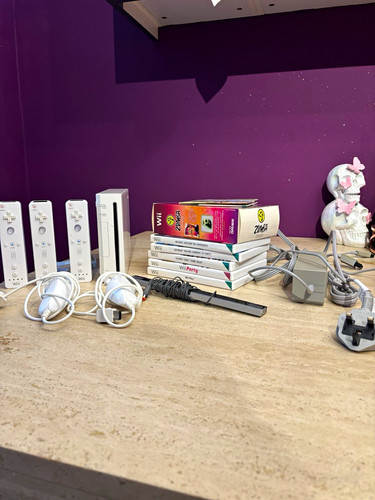 Nintendo wii white console - wii,
