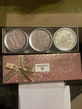 the gift box scented candle