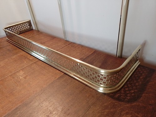 Antique brass fire fender l - brass,