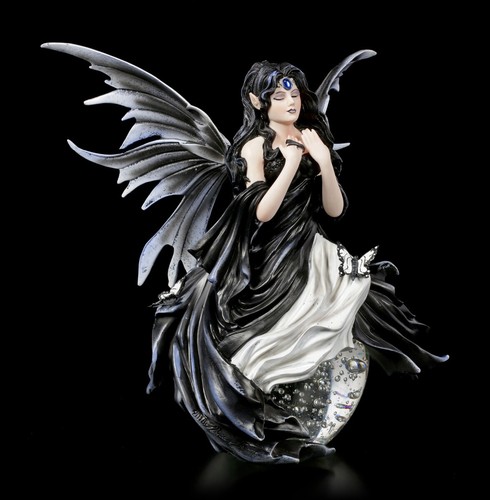 Nene thomas elven figurine - thomas, on