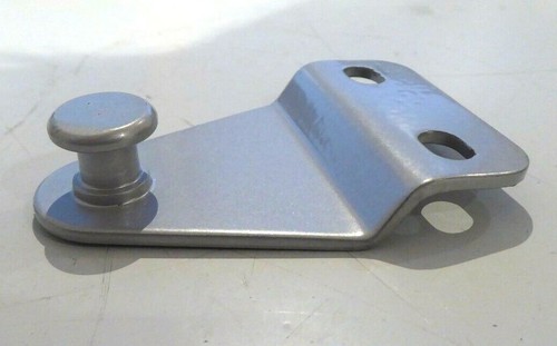 Bonnet catch bracket front - catch,