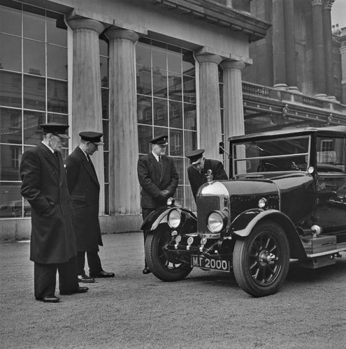 Bullnose morris oxford the - morris, in