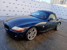 Breaking 2004 BMW Z4 pair of